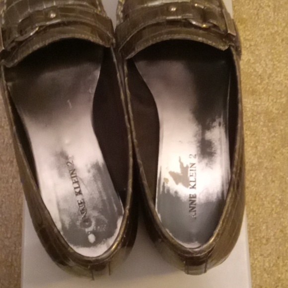 Anne Klein 2 iflex Aklange Pewter Short Heeled Loafer Style w box - Picture 10 of 12